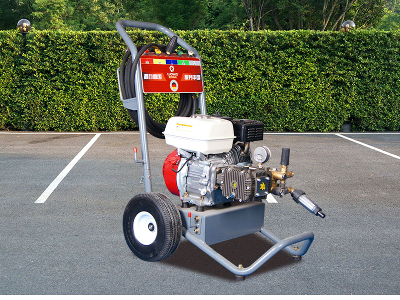 PRESSURE WASHER